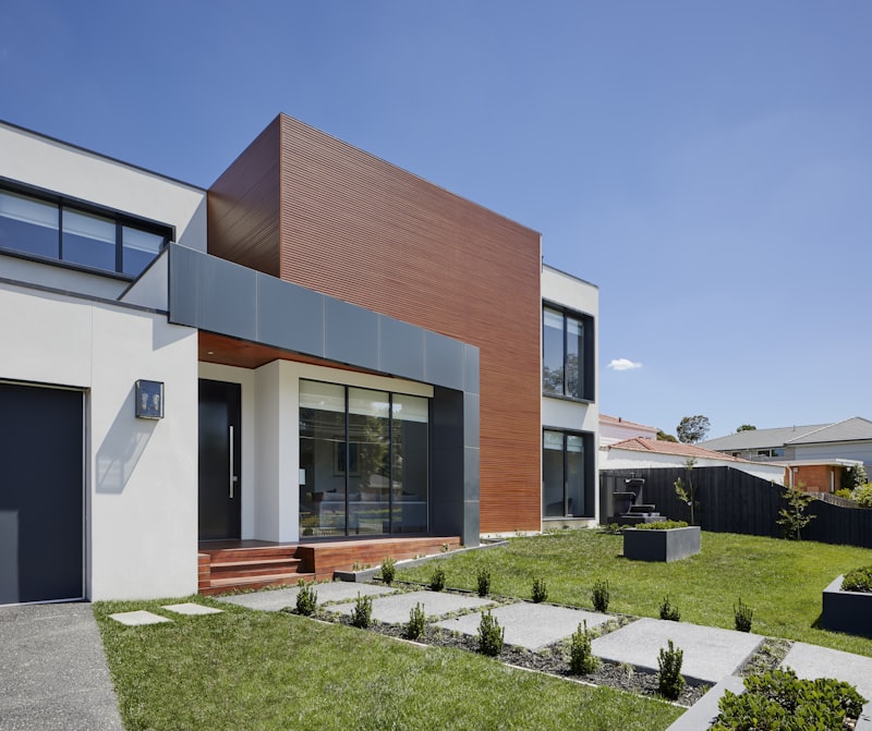 Modern Villa with Garden